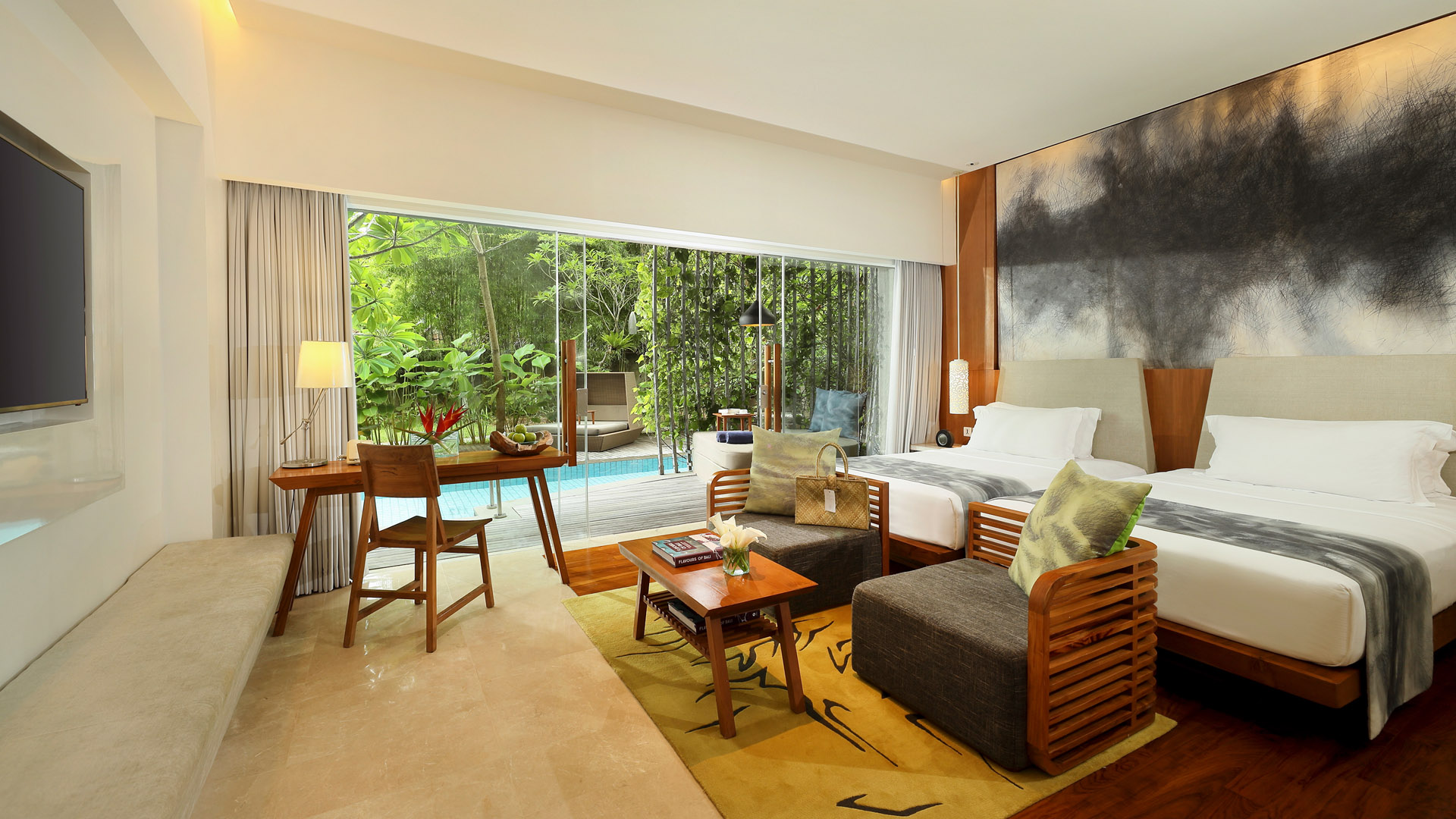 IMPRESSIVE LAGOON POOL SUITE - 2 DOUBLE BEDS