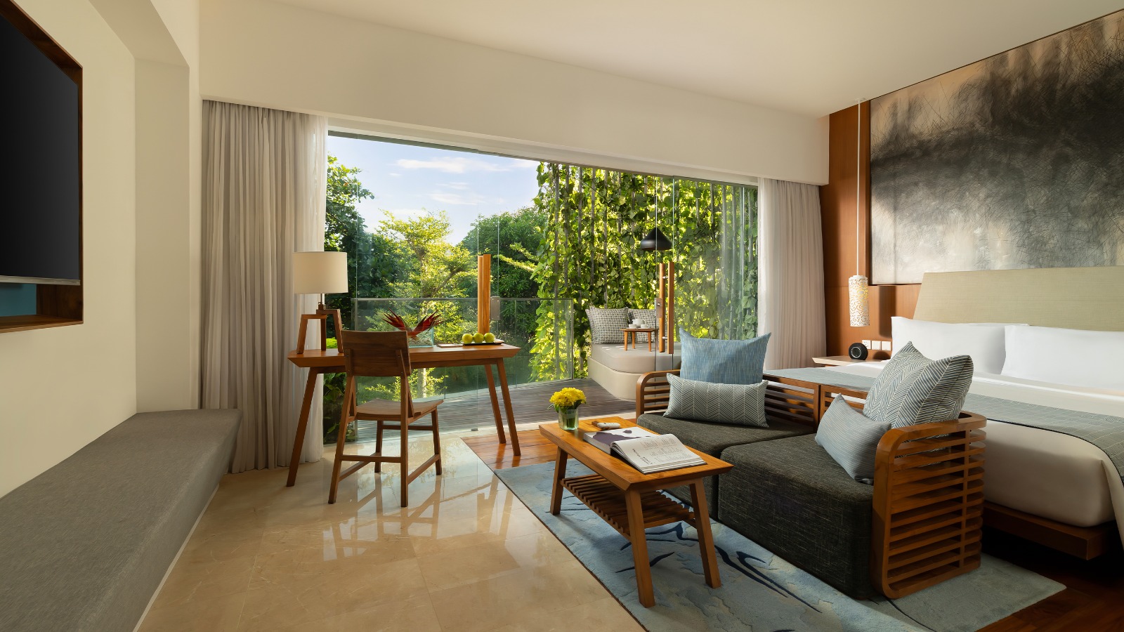 IMPRESSIVE NEST SUITE - KING BED