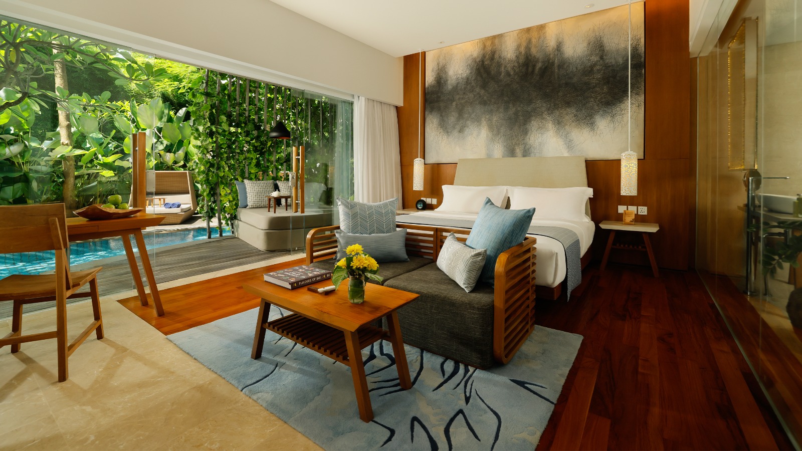IMPRESSIVE LAGOON POOL SUITE - 1 KING BED