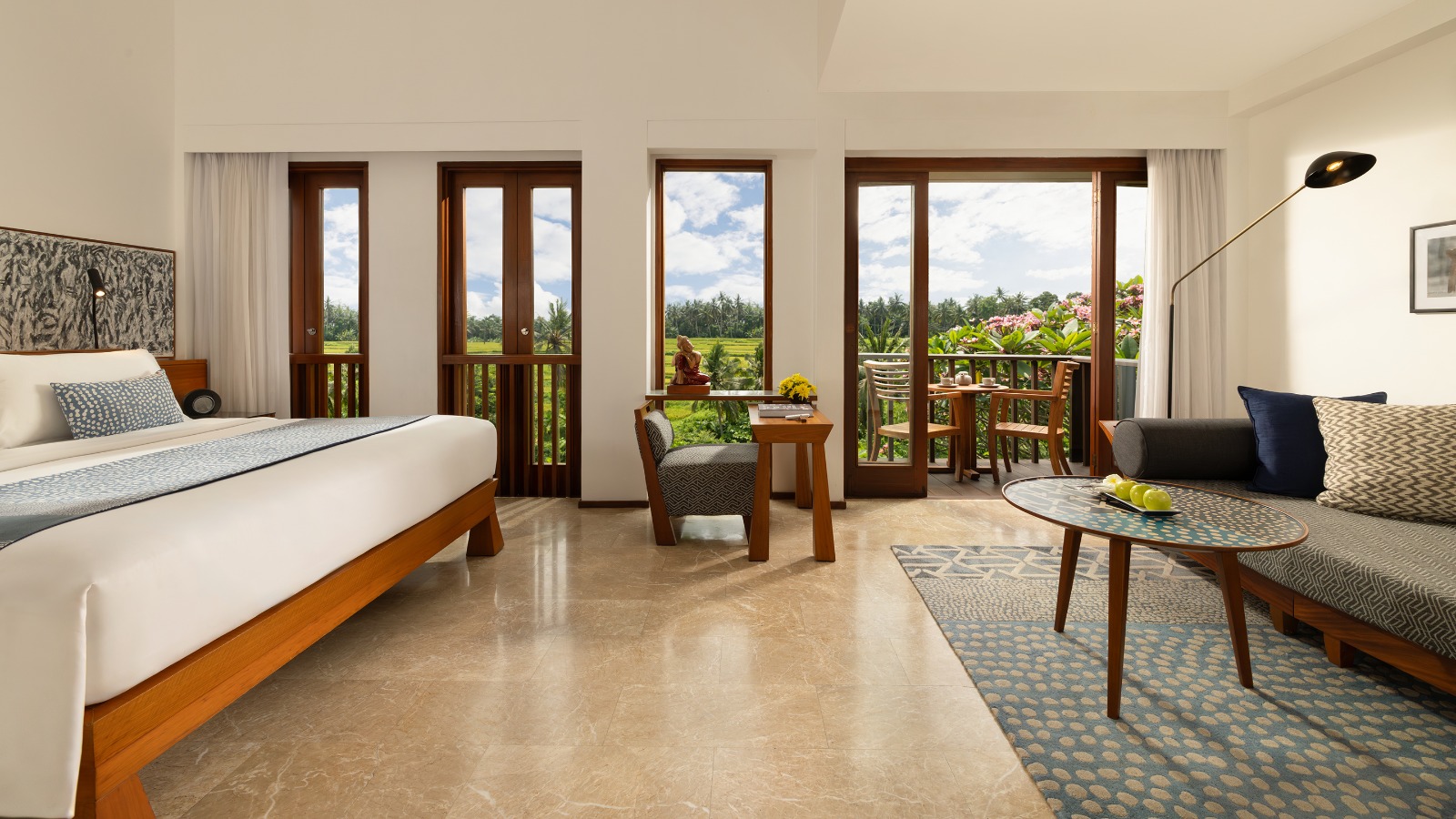 IMPRESSIVE FOREST SUITE KING BED